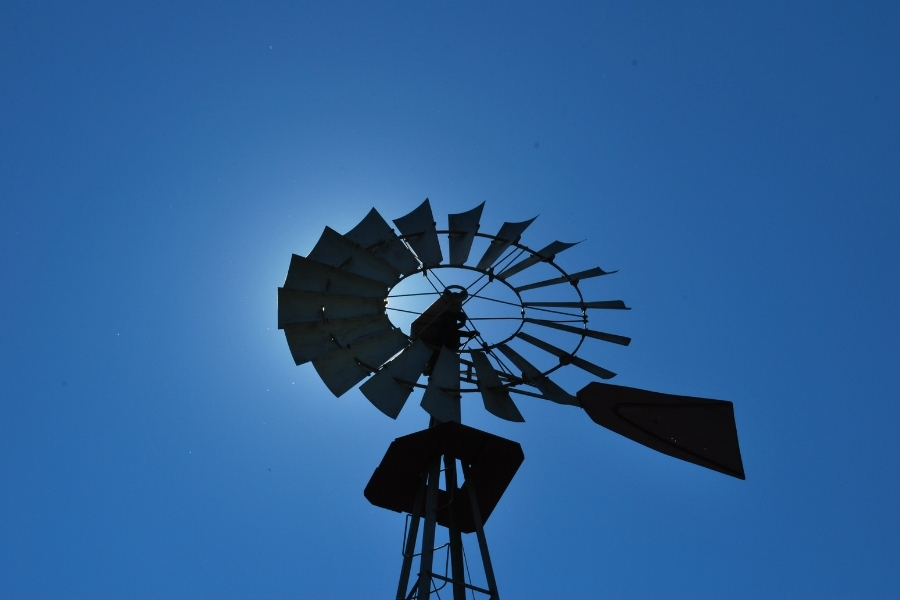 An Indiana windmill against a blue sky, symbolizing Northern Indiana where CirclePoint Financial Advisors serves.
